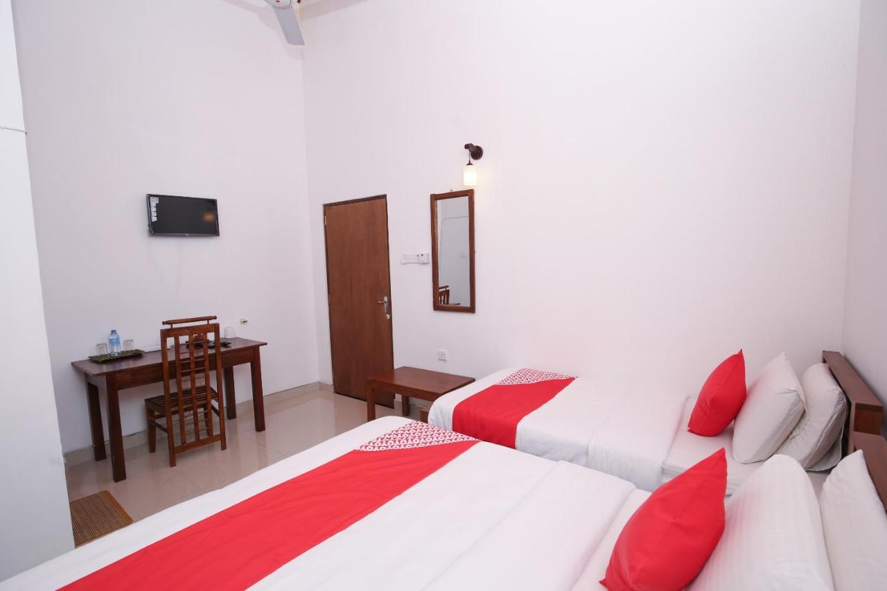 Oyo 438 Sarala Residence Hotel Κάντι Εξωτερικό φωτογραφία