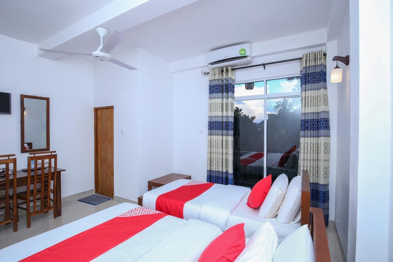Oyo 438 Sarala Residence Hotel Κάντι Εξωτερικό φωτογραφία