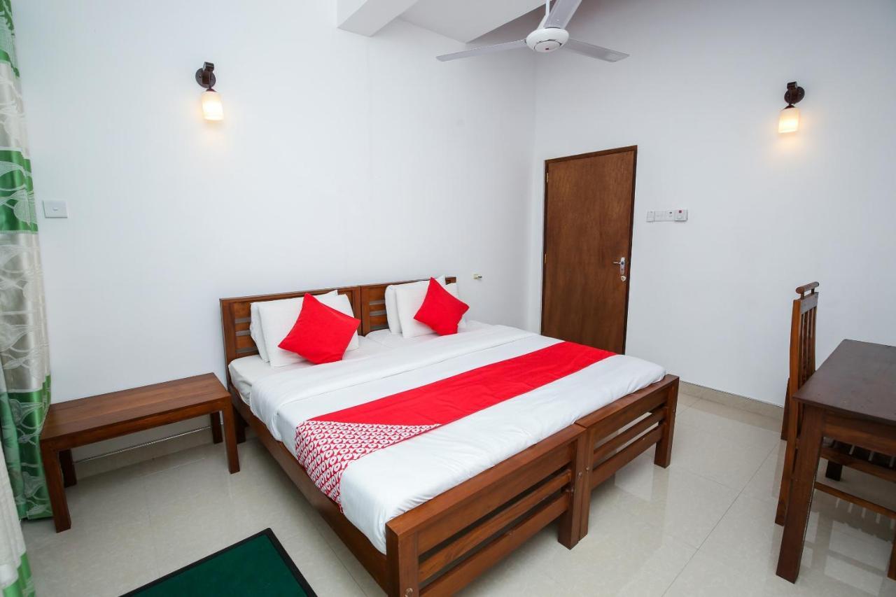 Oyo 438 Sarala Residence Hotel Κάντι Εξωτερικό φωτογραφία